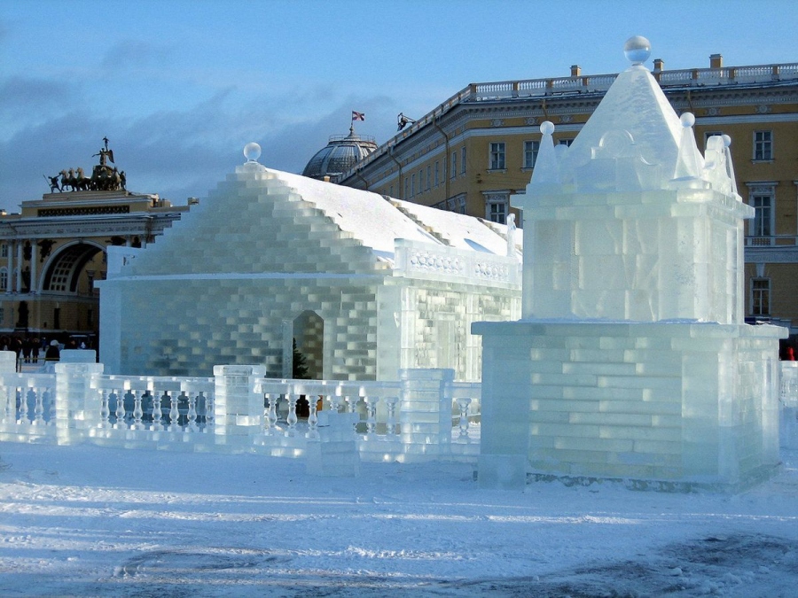 Ледяной дом был построен по приказу