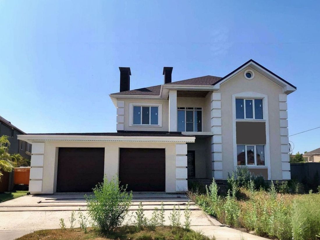 Превью для проекта в портфолио « Особняк в стиле Петровское барокко. «Орлов» - проект двухэтажного дома из газобетона, планировка с лестницей в центре, с гаражом на 2 авто»