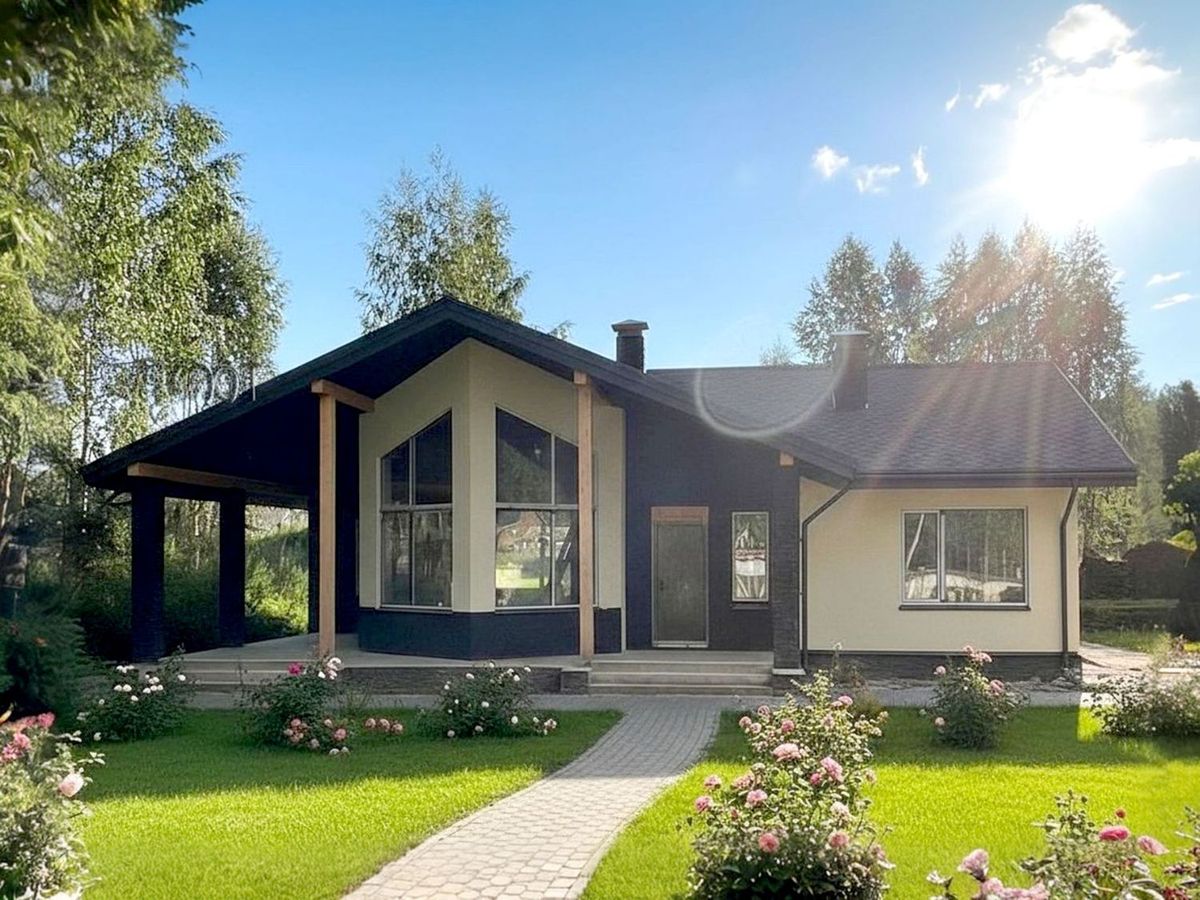 Превью для проекта в портфолио «Популярный проект дома. «Яркий мир» - проект одноэтажного дома, с панорамным эркером, в современном стиле»