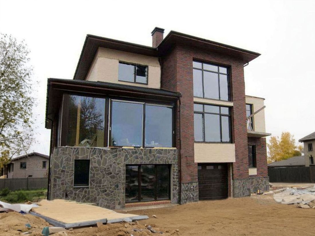 Превью для проекта в портфолио «Особняк. «Три семерки» - проект трехэтажного дома, гараж в цоколе, второй свет и панорамные окна»