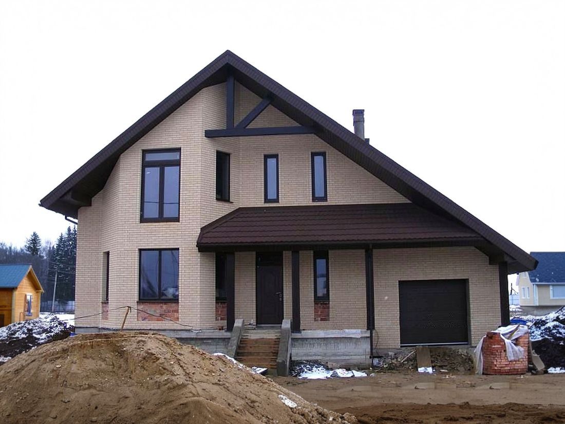 Превью для проекта в портфолио ««Регенсбург» - проект дома из газобетона, с эркером и с гаражом, в немецком стиле»