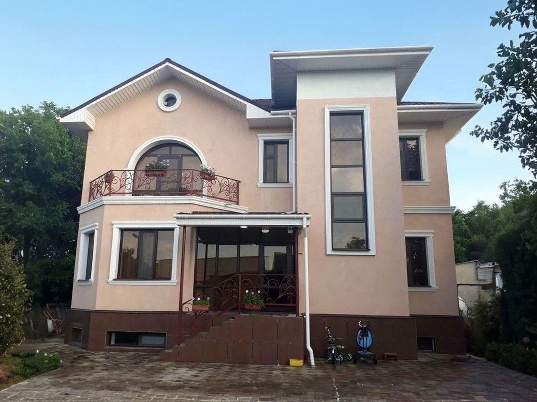 Превью для проекта в портфолио ««Феникс» - проект двухэтажного дома, с эркером и с террасой, планировка с кабинетом на 1 эт и цокольным этажом»