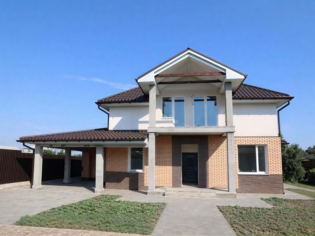 Превью для проекта в портфолио ««Брилланте» - проект дома с мансардой, из кирпичей, с террасой и гаражом-навесом, с пирамидальной кровлей»