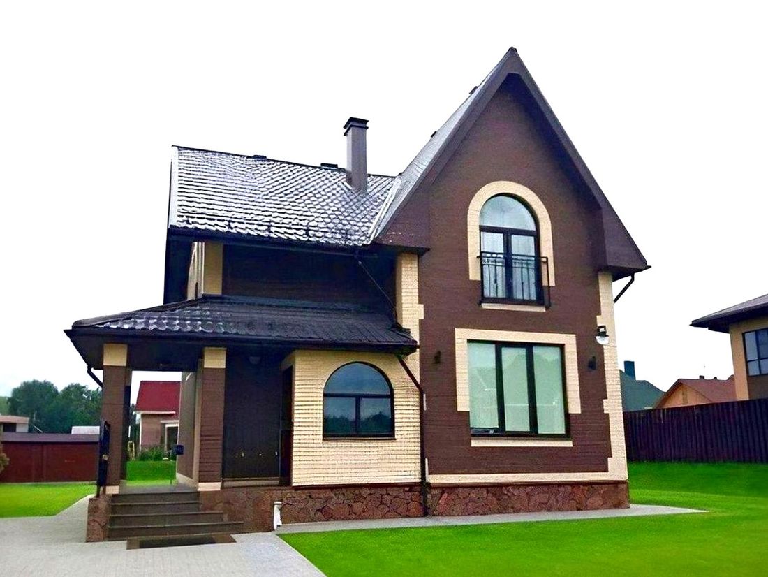 Превью для проекта в портфолио « Популярный проект дома с мансардой из газобетона «Оптима», планировка 3 спальни, с террасой»