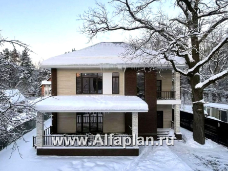 «Нить Ариадны» - проект дома 10х10м, терраса со стороны входа, комфортная планировкой - превью дополнительного изображения №4