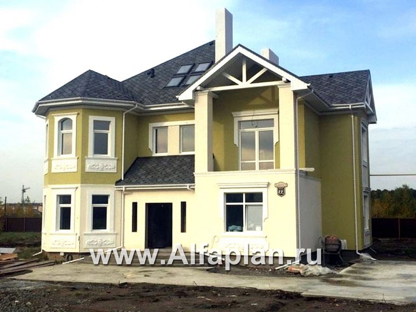 Проекты домов Альфаплан - «Воронцов»- респектабельный коттедж с комфортной планировкой - дополнительное изображение №1