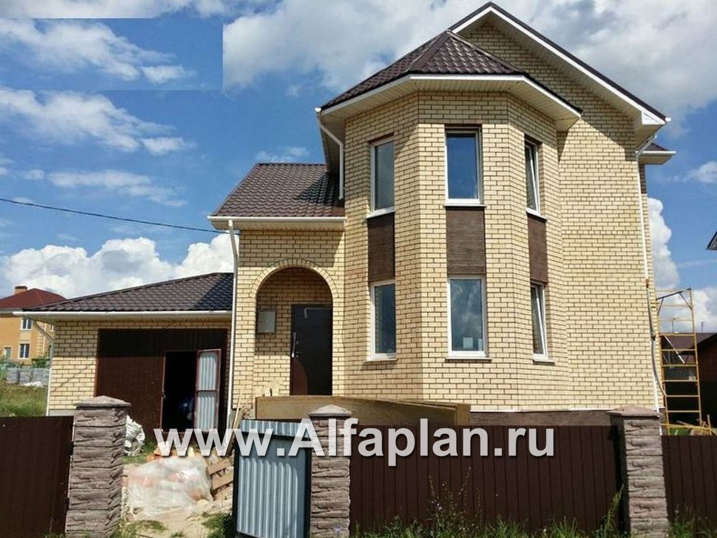 «Фортуна» - проект двухэтажного дома из газобетона, с эркером, и с гаражом, для узкого участка - дизайн дома №3