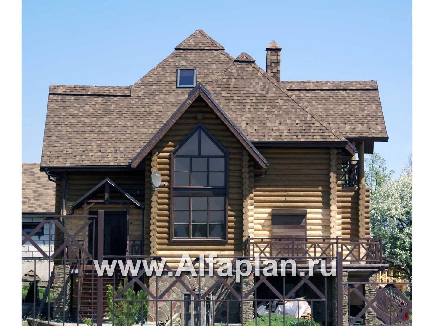 «Транк Хаус» - проект деревянного дома, из бревен, с террасой, и цокольным этажом из кирпичей - дизайн дома №2