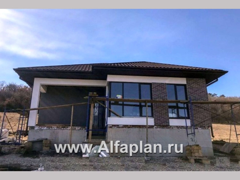 «Дега» - проект одноэтажного дома из газобетона, с террасой, с угловым окном - превью дополнительного изображения №3